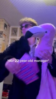 oder holt euch eure Atriumfasching pre-sale Tickets in der Bio⬆️🪅
Don‘t mess with our manager🕺🏻

Hier alle Infos:
📅 Datum: 12.02.2026
🕘 Einlass: ab 21 Uhr
🎟️ VVK: 8€ zzgl. Servicegebühr | AK: 10€ 
📍 Adresse: Biedersteiner Str. 28/30